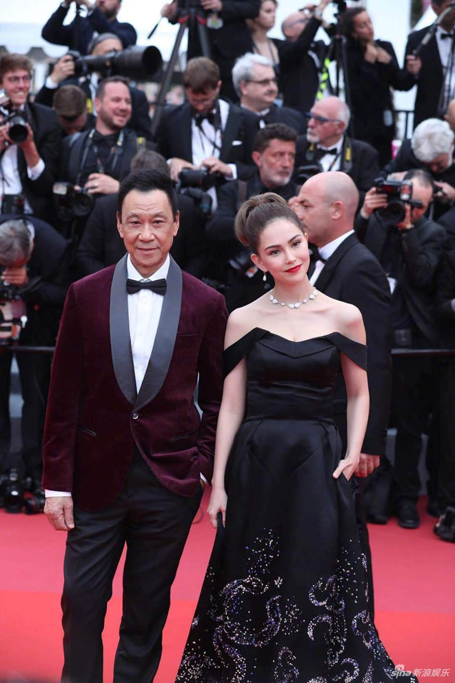 Sao nu Trung Quoc gia diec khi bi 'duoi kheo' tren tham do Cannes hinh anh 8